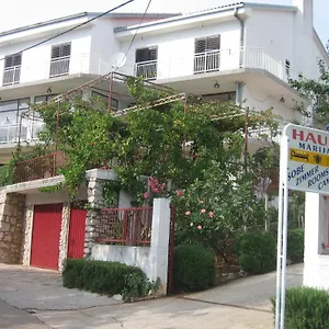 2* Gostinjska kuća Privathaus Marija